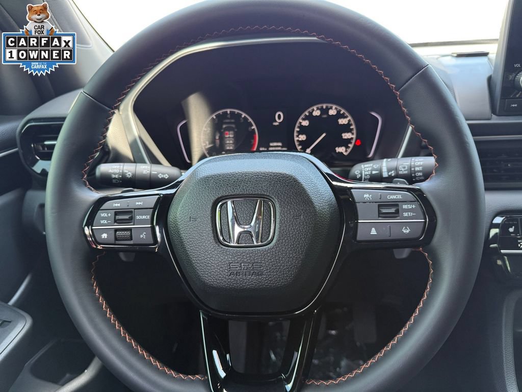 Used 2025 Honda Pilot Sport image 12