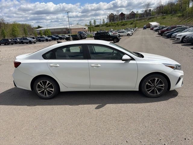 Used 2022 Kia Forte LXS image 6