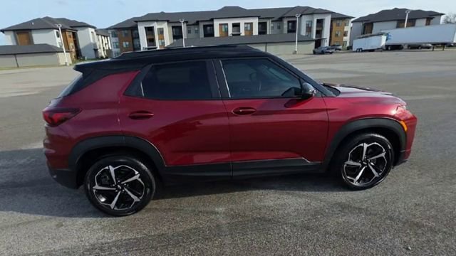 Used 2023 Chevrolet TrailBlazer RS FWD image 2