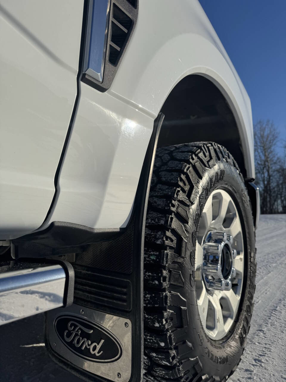 Used 2023 Ford F250 XLT w/ FX4 Off-Road Package image 13