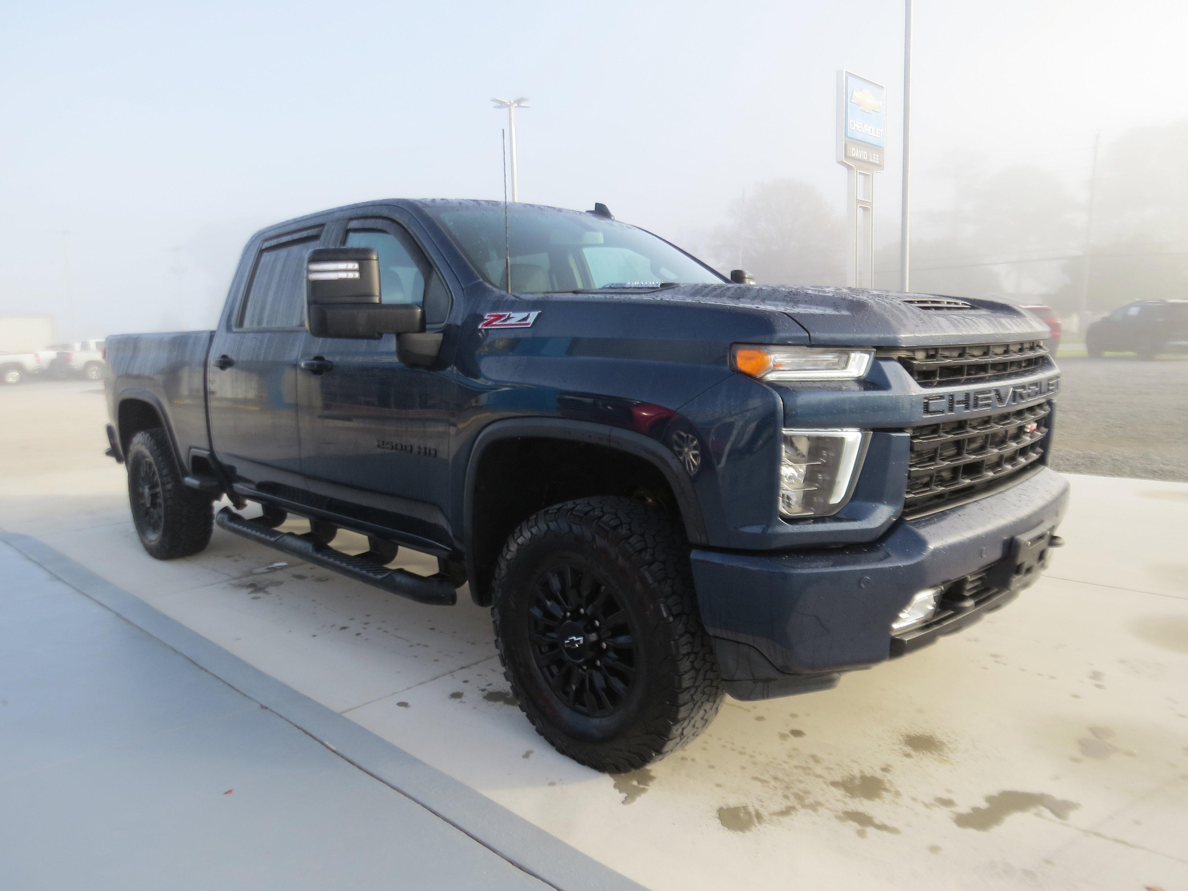 Used 2023 Chevrolet Silverado 2500 LTZ w/ LTZ Plus Package image 8