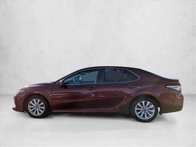 Used 2018 Toyota Camry LE image 8