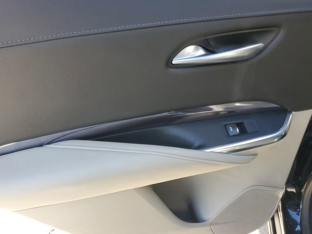 Used 2022 Cadillac XT4 Luxury w/ Driver Awareness Package image 13