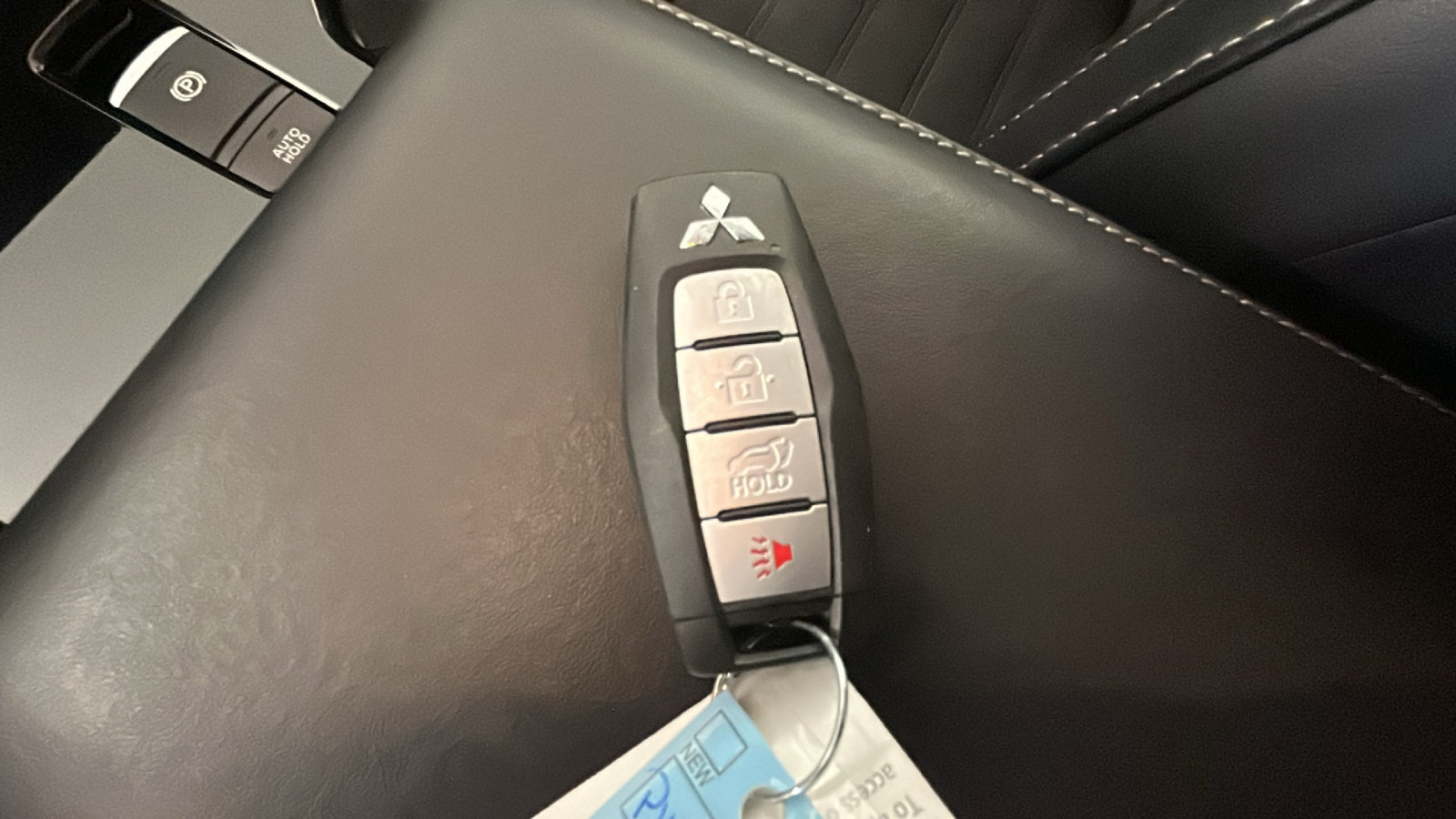 Used 2025 Mitsubishi Outlander SE AWD/4WD image 23