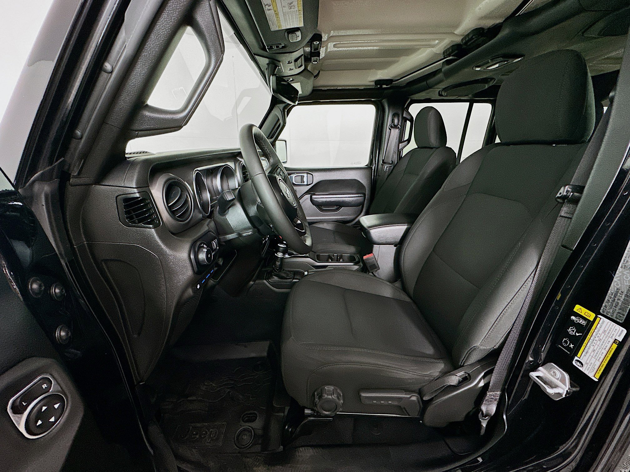 Used 2023 Jeep Wrangler Unlimited w/ Cold Weather Group AWD/4WD image 13
