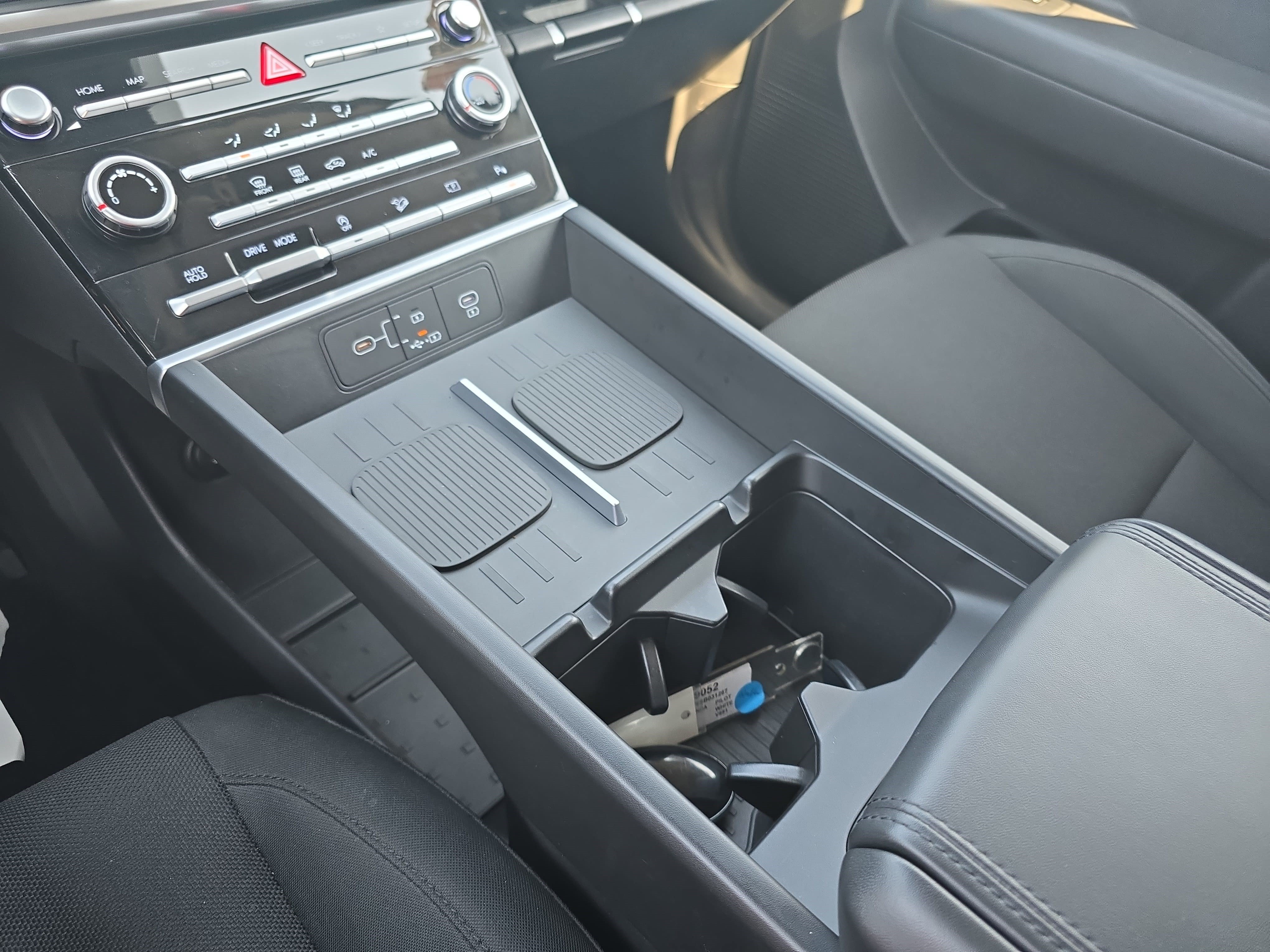 Used 2024 Hyundai Santa Fe SE FWD image 24
