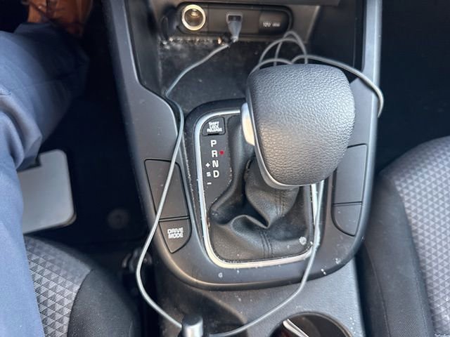 Used 2023 Kia Soul LX w/ LX Technology Package image 12