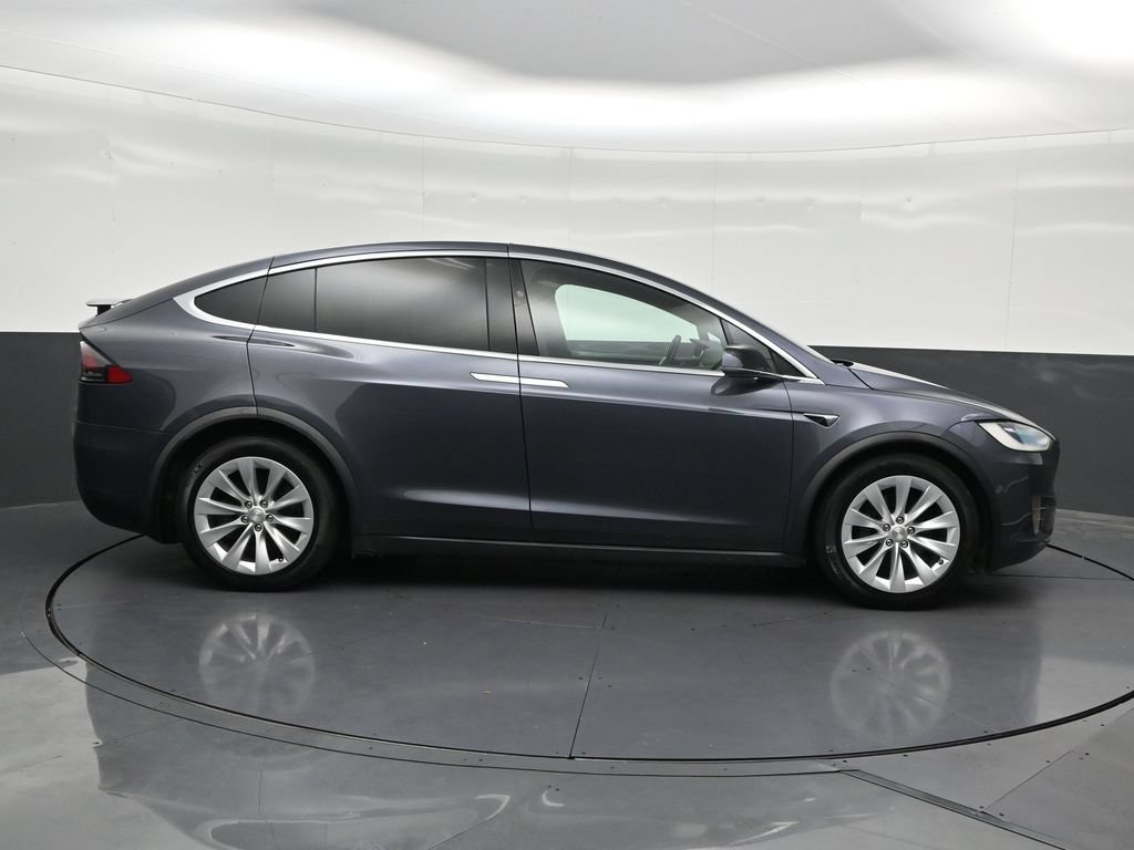Used 2019 Tesla Model X AWD/4WD image 6
