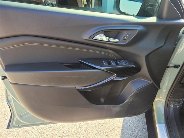 New 2026 Chevrolet Trax ACTIV w/ Sunroof Package image 11