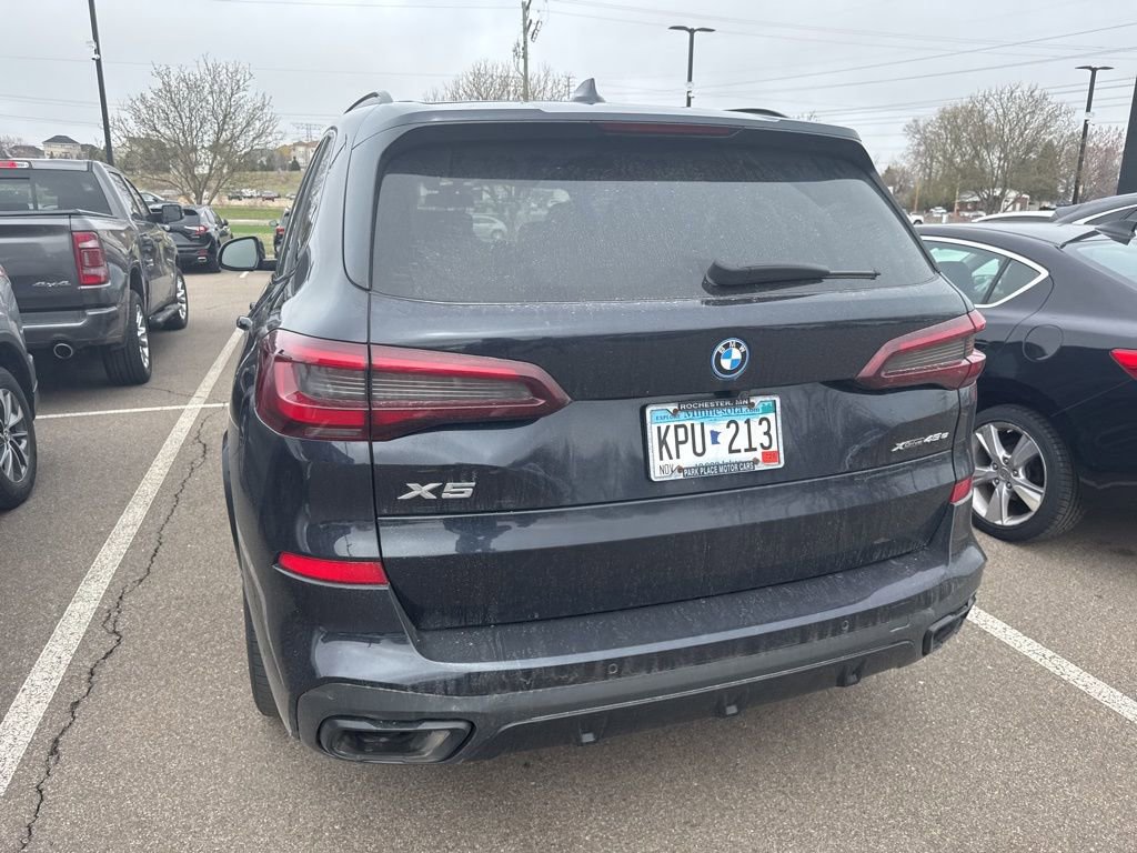 Used 2022 BMW X5 xDrive45e w/ M Sport Package image 11
