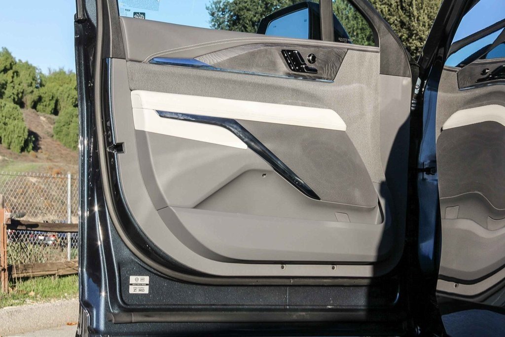 New 2026 Cadillac Escalade IQ Luxury 1 image 24