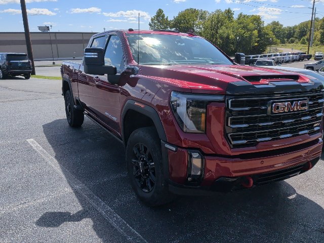 Used 2024 GMC Sierra 2500 AT4 w/ AT4 Premium Plus Package AWD/4WD image 2