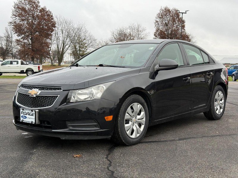 Used 2013 Chevrolet Cruze LS image 7