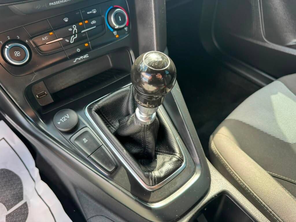 Used 2018 Ford Focus ST FWD image 15
