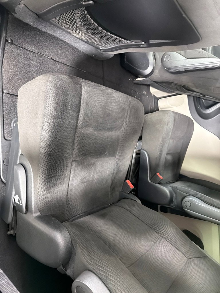 Used 2016 Dodge Grand Caravan SXT image 16