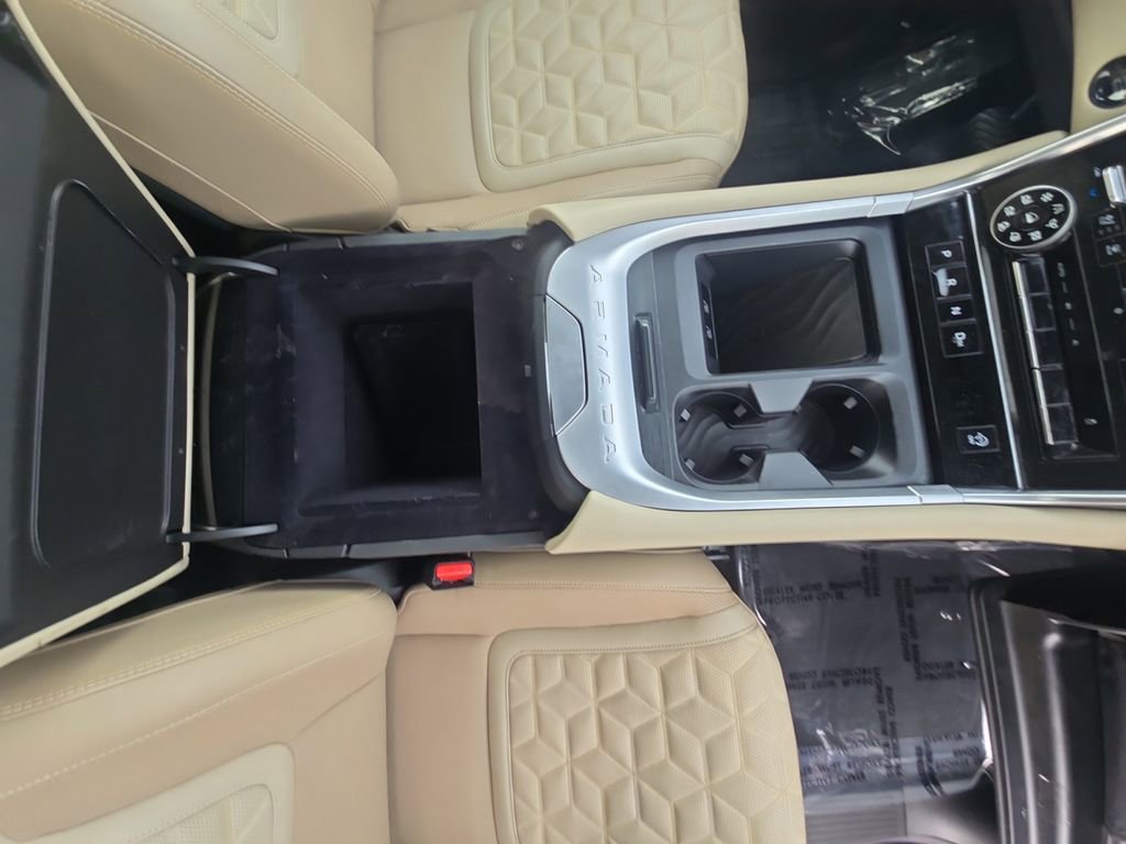 Used 2025 Nissan Armada Platinum image 19