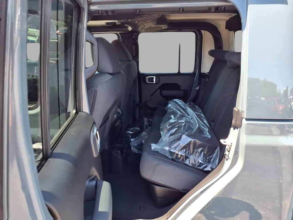 New 2026 Jeep Gladiator Sport AWD/4WD image 24