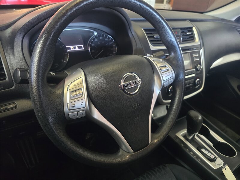 Used 2018 Nissan Altima 2.5 S w/ S Convenience Package image 22