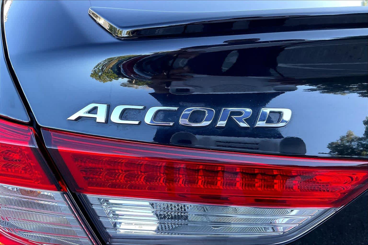 Used 2020 Honda Accord Sport image 9
