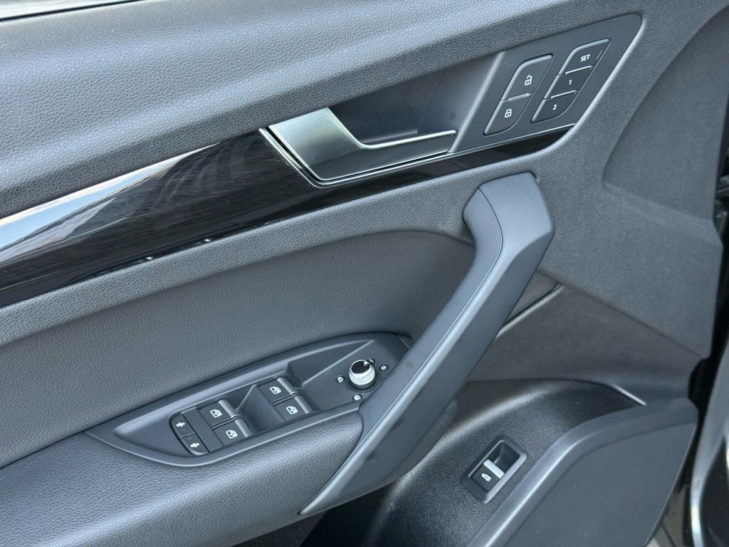 Used 2020 Audi Q5 2.0T Premium w/ Convenience Package image 20