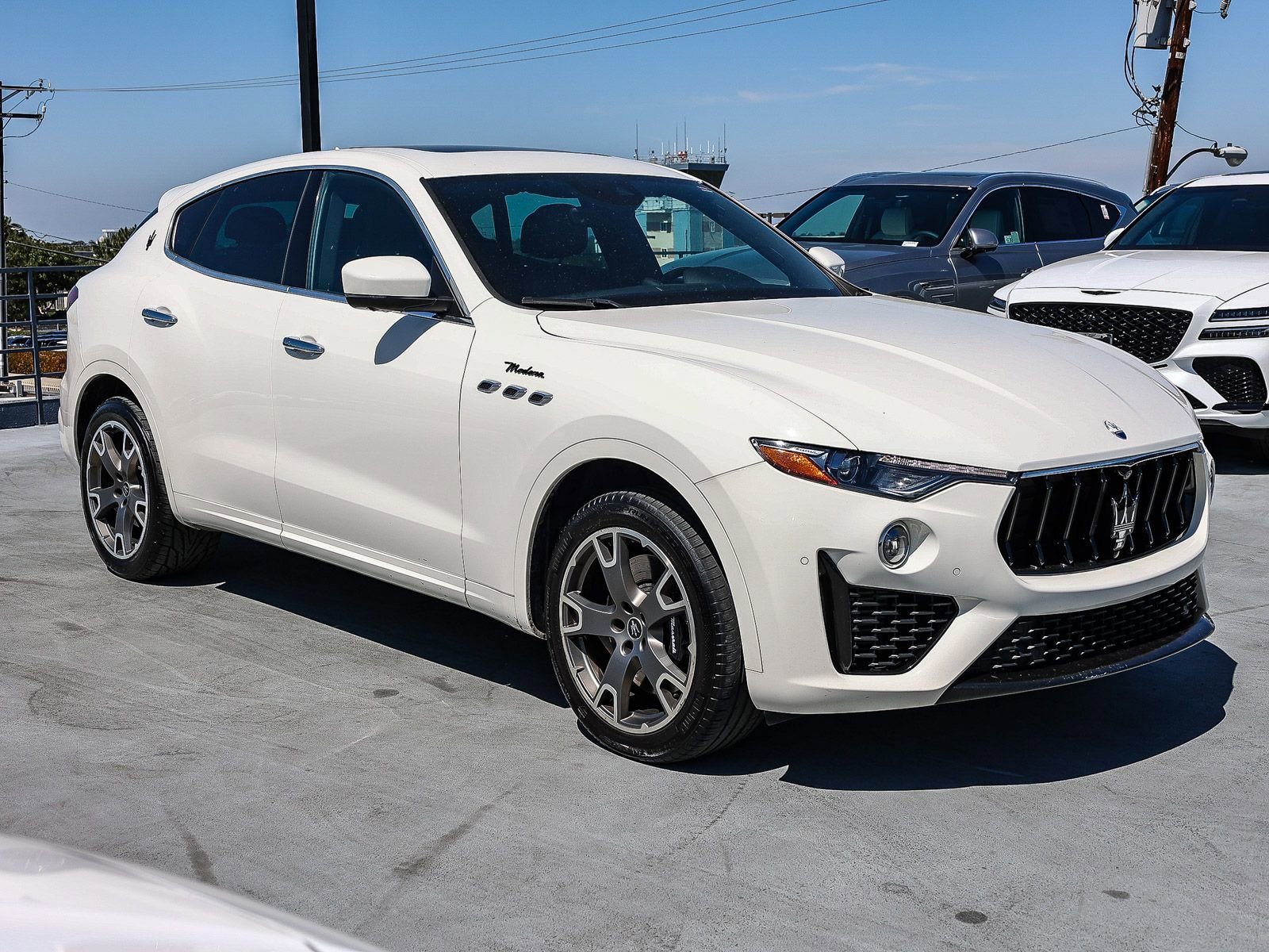 Used 2023 Maserati Levante Modena AWD/4WD image 3