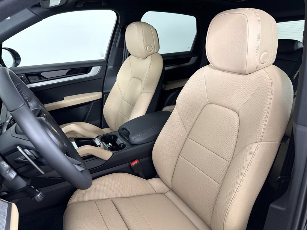 New 2026 Porsche Cayenne AWD/4WD image 5