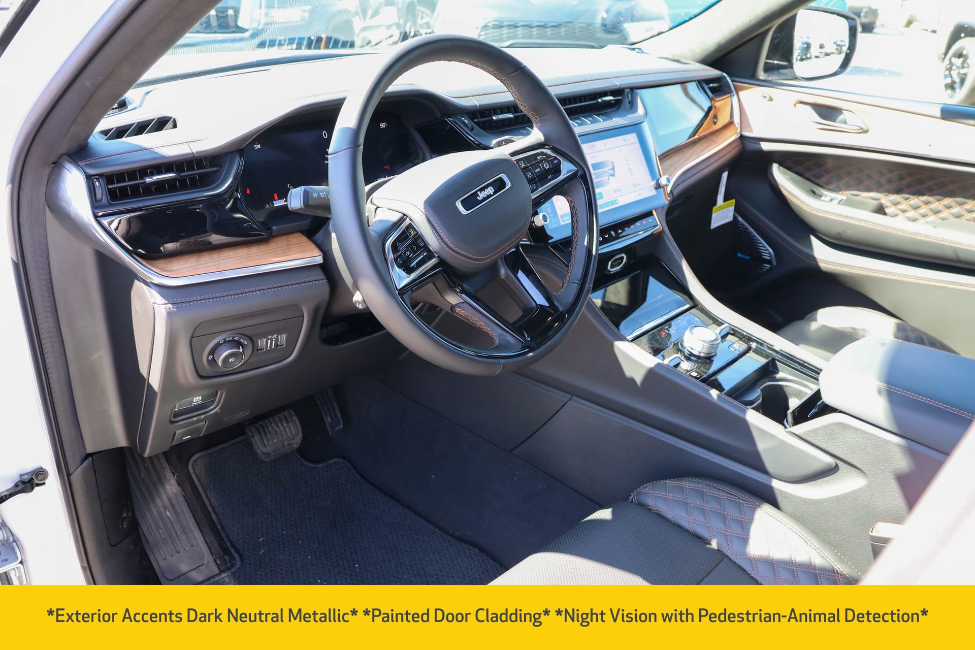 New 2026 Jeep Grand Cherokee Summit image 4