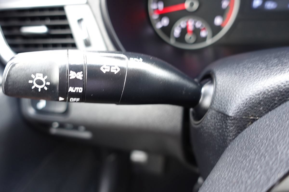 Used 2019 Kia Optima LX FWD image 38