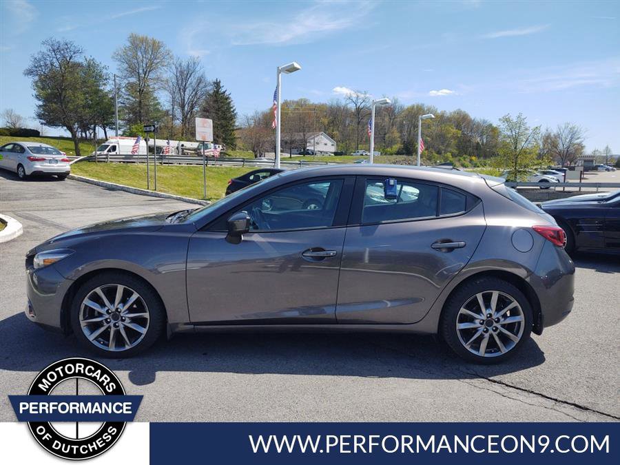 Used 2018 MAZDA MAZDA3 Grand Touring w/ Premium Equipment Package FWD image 6