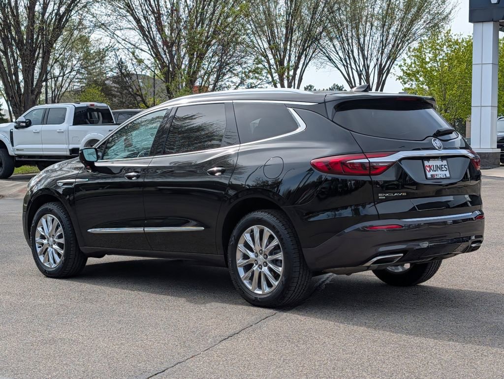 Used 2021 Buick Enclave Premium w/ Sun and Sites Package AWD/4WD image 7