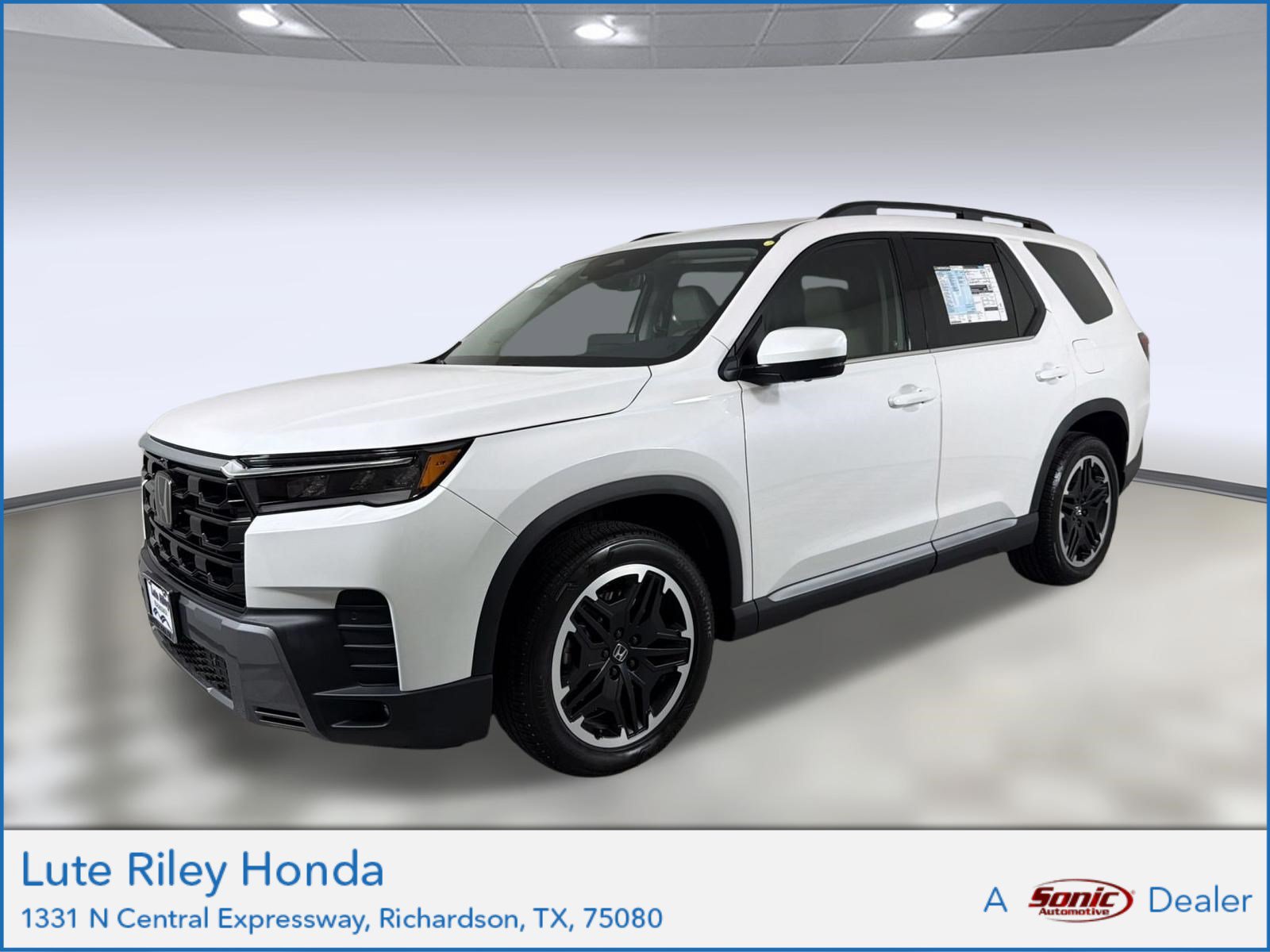 New 2026 Honda Pilot Touring image 1
