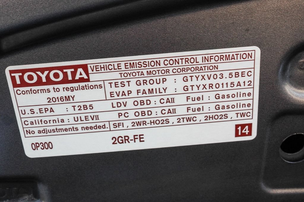 Used 2016 Toyota Avalon Touring w/ Preferred Accessory Package FWD image 28