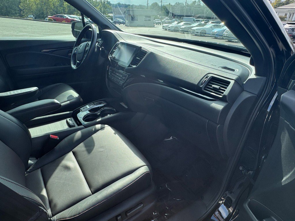 Used 2022 Honda Ridgeline Black Edition image 43