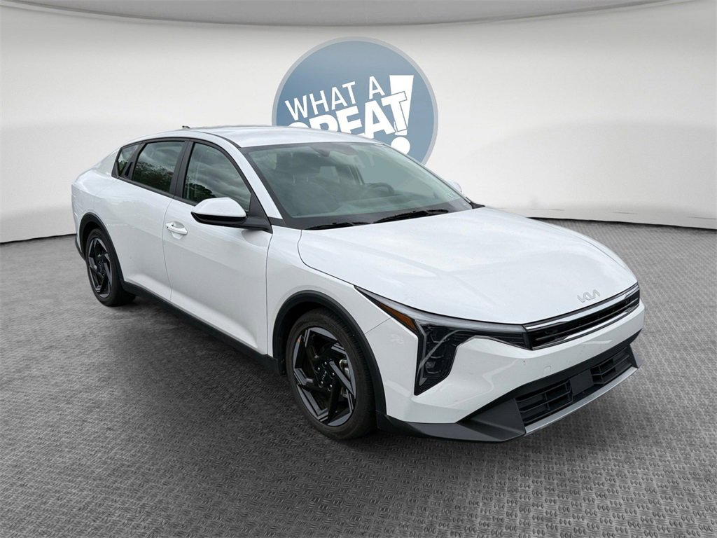 Certified 2025 Kia K4 EX