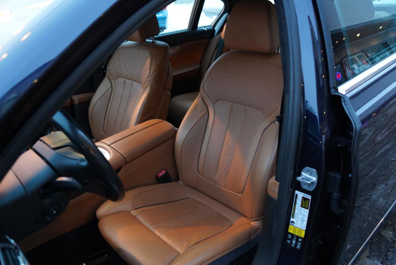 Used 2018 BMW 750i xDrive image 33