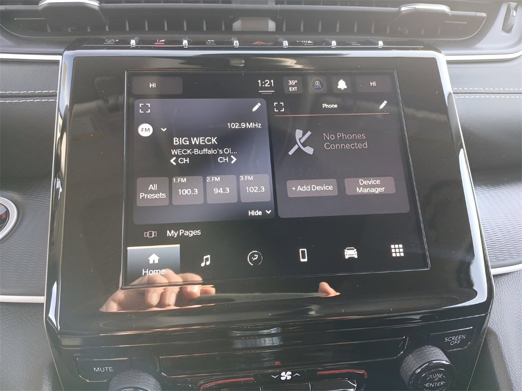 Used 2023 Jeep Grand Cherokee L Laredo image 18