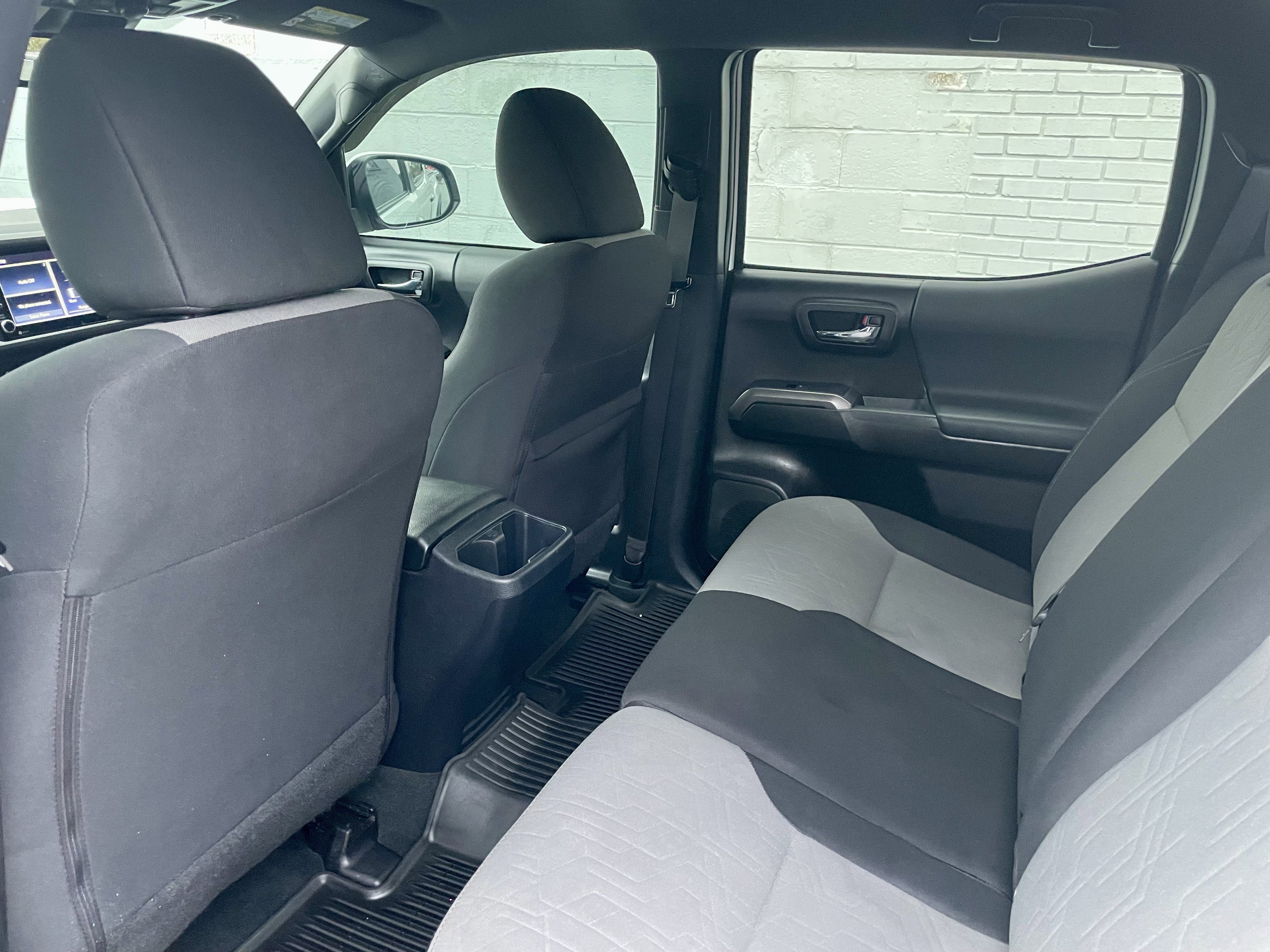 Used 2020 Toyota Tacoma TRD Off-Road image 28