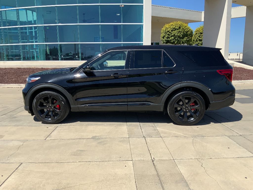 Used 2022 Ford Explorer ST w/ Equipment Group 401A image 3