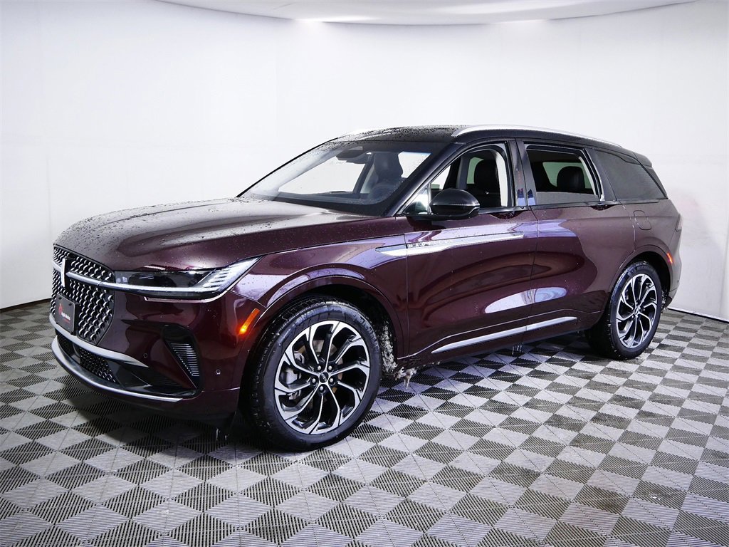 Certified 2024 Lincoln Nautilus Reserve w/ Equipment Group 202A image 5