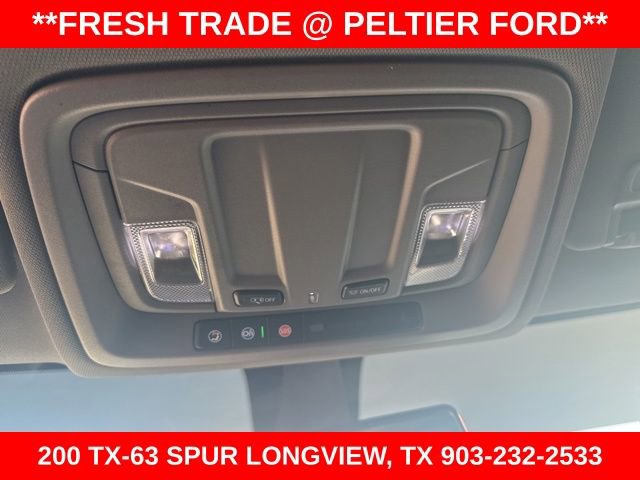 Used 2020 Chevrolet Silverado 1500 Custom w/ Custom Value Package image 11