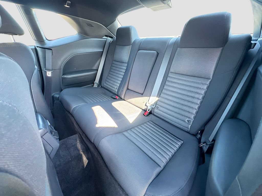 Used 2013 Dodge Challenger R/T RWD image 25