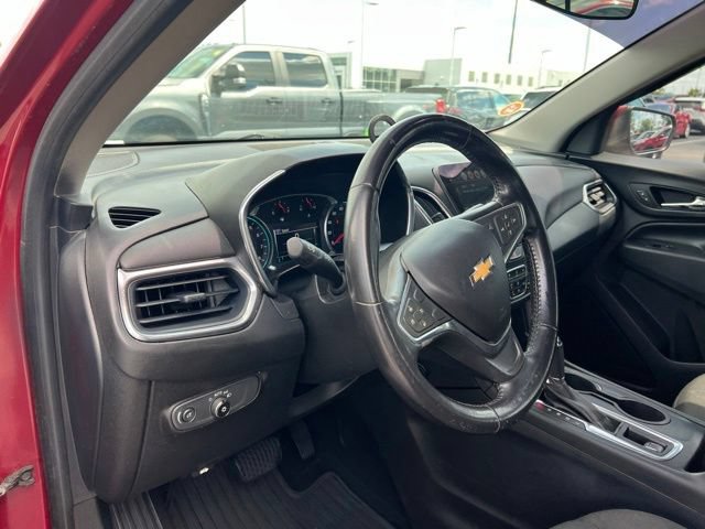 Used 2018 Chevrolet Equinox LT w/ Sun & Infotainment Package FWD image 9