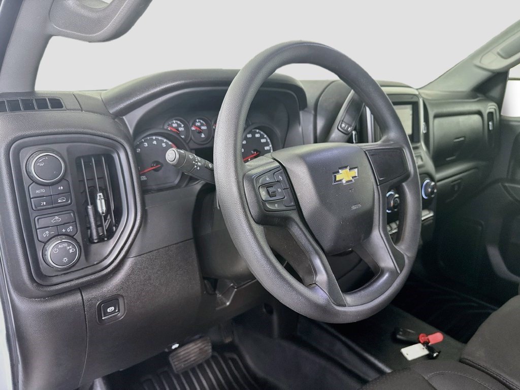 Used 2025 Chevrolet Silverado 1500 W/T w/ WT Value Package AWD/4WD image 20