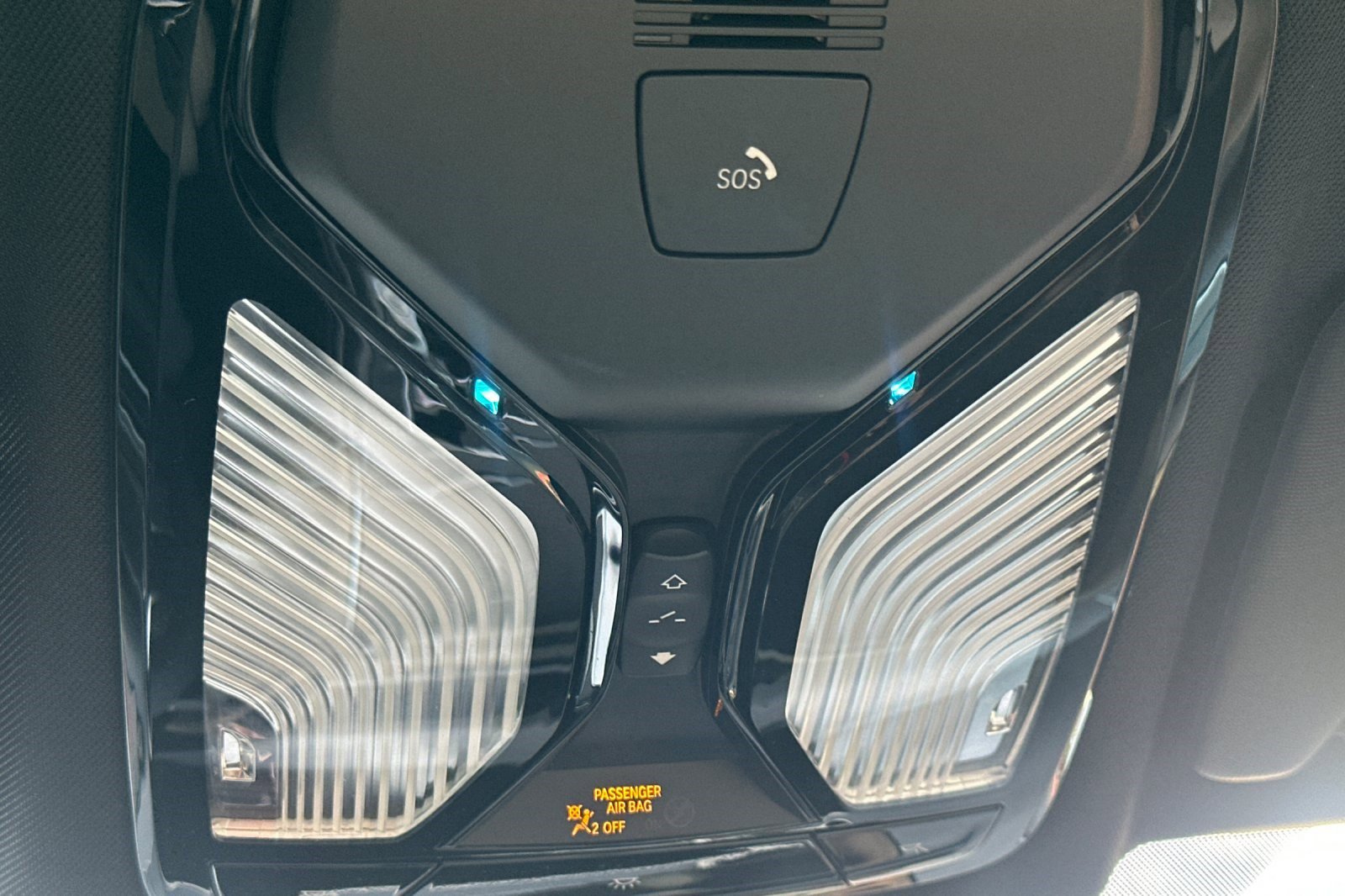 Used 2025 BMW 430i Coupe w/ Convenience Package image 21