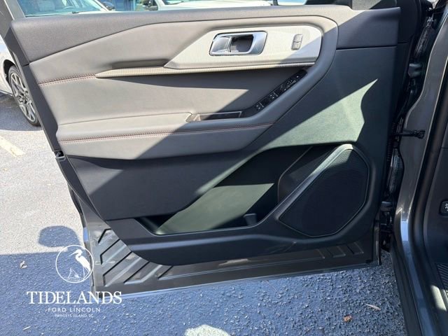 New 2026 Ford Explorer Active image 12