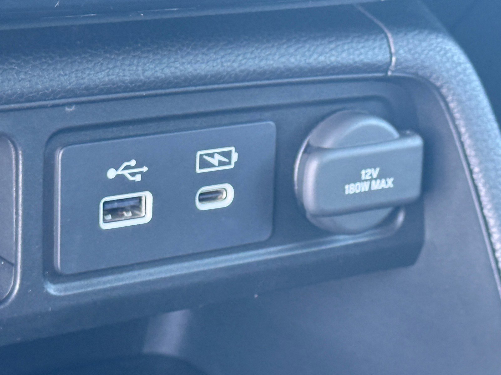 Used 2025 Honda Pilot Touring image 24