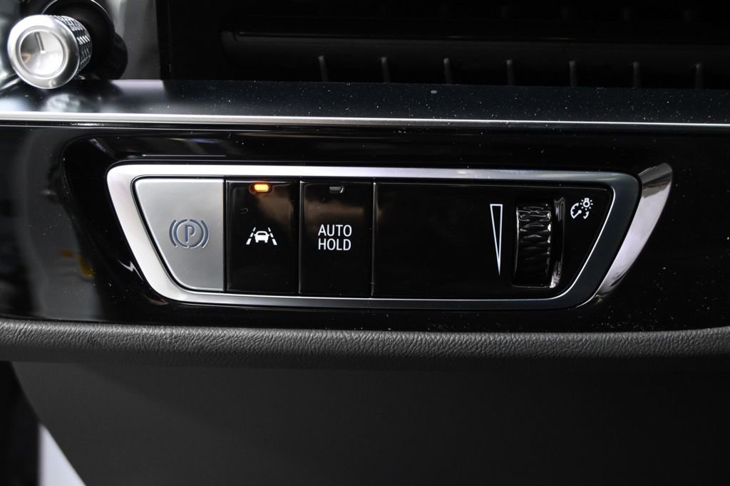 New 2026 Cadillac Lyriq Signature Sport w/ LPO, Floor Liner Package image 24