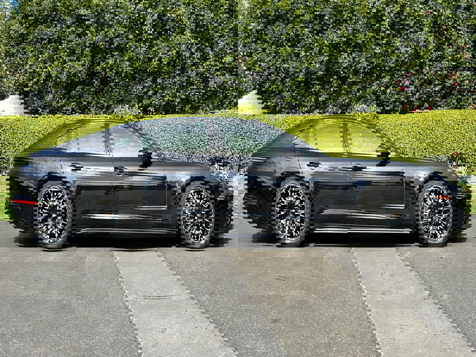 New 2026 Porsche Panamera GTS image 9