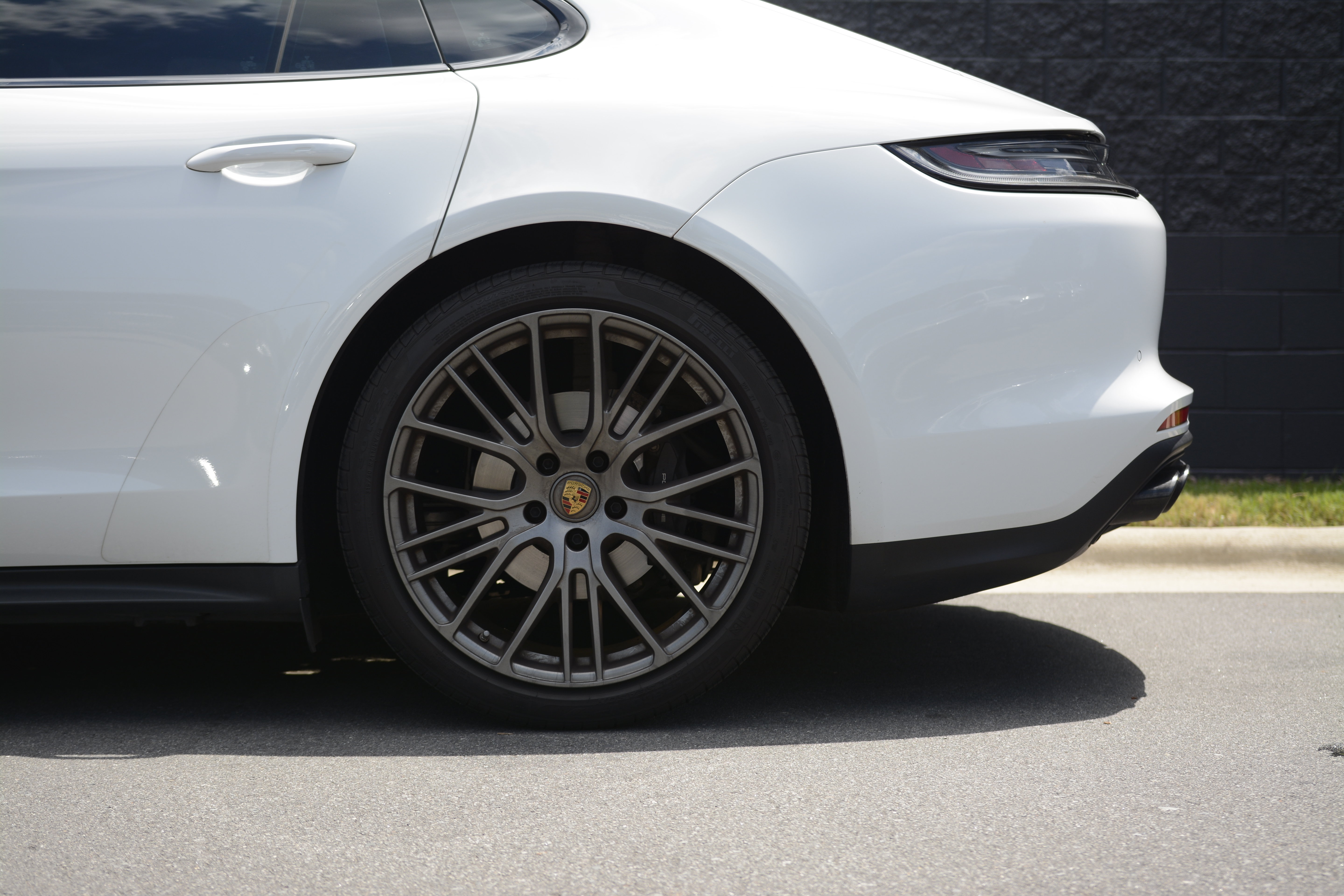 Certified 2023 Porsche Panamera Platinum Edition RWD image 39