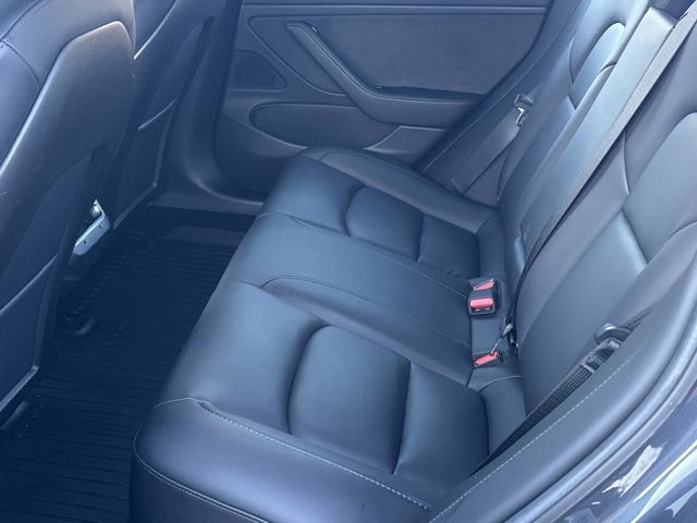 Used 2020 Tesla Model 3 Performance image 25